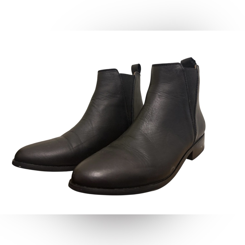 Nisolo Eva Everyday Chelsea Boot in Black
